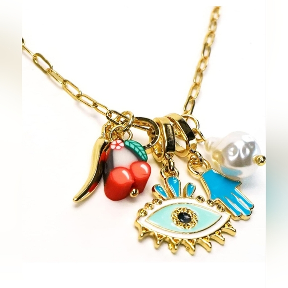 Pendant Necklace With Italian Horn Evil Eye Hand and Foot Pearls - Picture 3 of 3